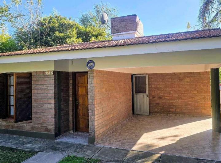 Casa · 100m² · 2 Dormitorios · 1 Cochera