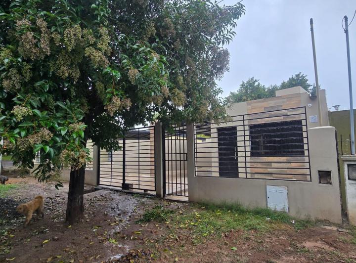 Casa · 90m² · 4 Ambientes · 1 Cochera