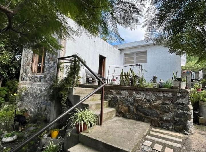 Casa · 72m² · 4 Ambientes · 2 Cocheras