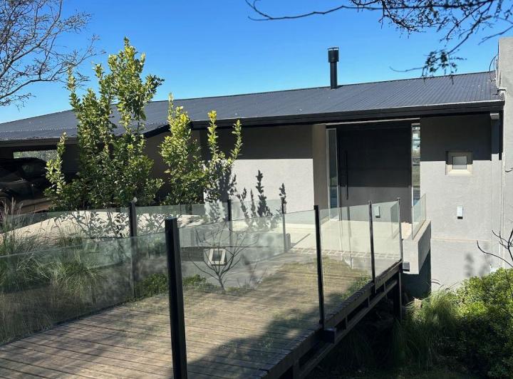 Casa · 450m² · 5 Ambientes · 2 Cocheras