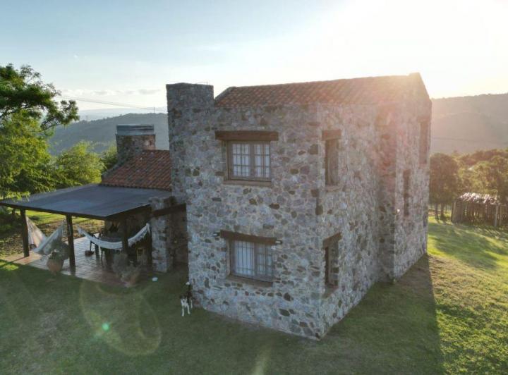 Casa · 300m² · 5 Ambientes