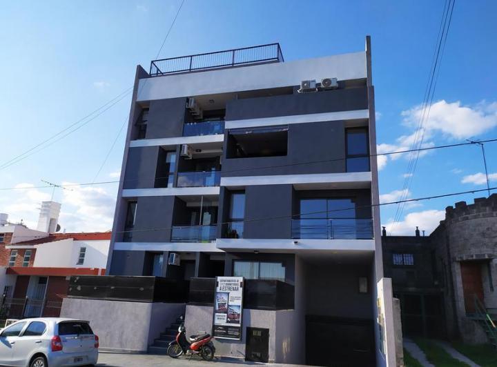 Departamento · 60m² · 2 Ambientes · 1 Cochera