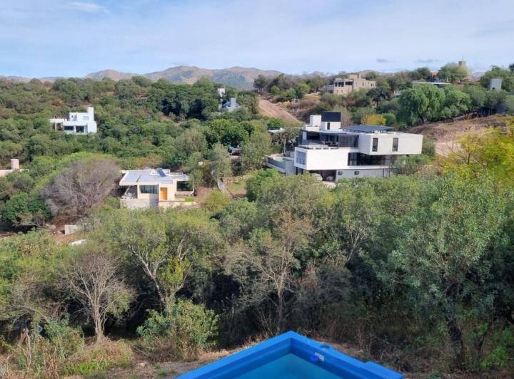 Casa · 189m² · 5 Ambientes · 1 Cochera