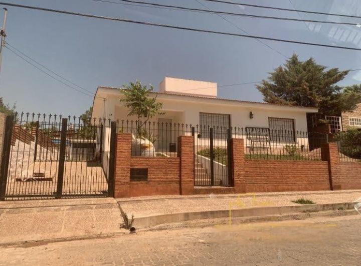 Casa · 117m² · 2 Dormitorios
