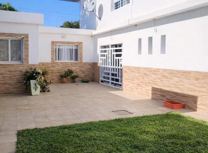 Casa · 143m² · 5 Ambientes · 1 Cochera