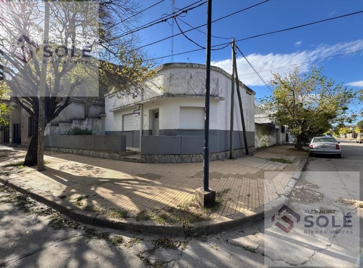 Casa · 100m² · 4 Ambientes · 1 Cochera