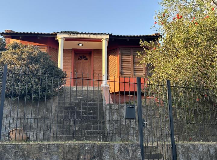 Casa · 131m² · 7 Ambientes