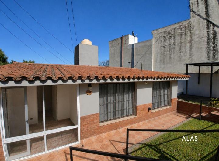 Casa · 63m² · 3 Ambientes · 1 Cochera