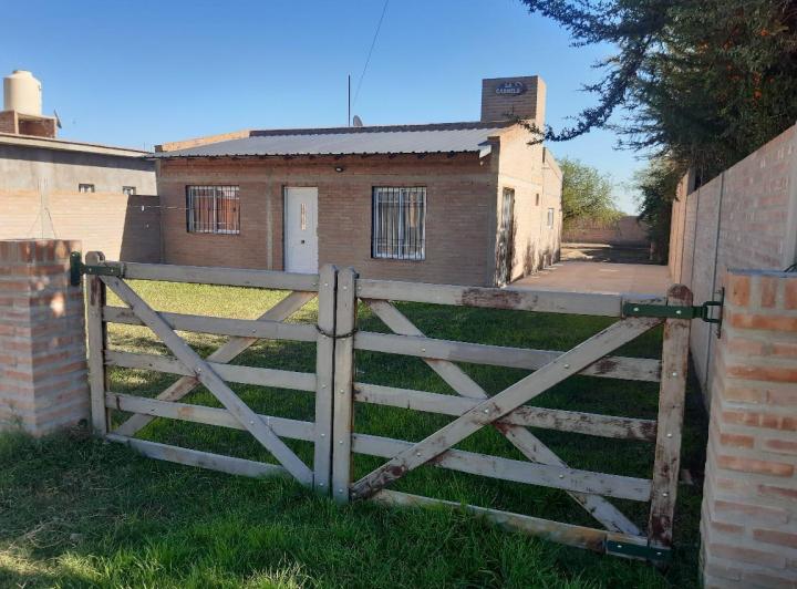 Casa · 625m² · 4 Ambientes · 1 Cochera