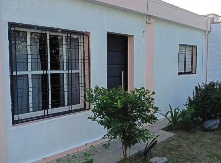 Casa · 211m² · 12 Ambientes · 1 Cochera