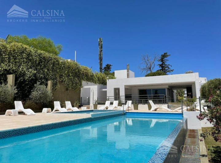 Departamento · 253m² · 3 Dormitorios · 2 Cocheras