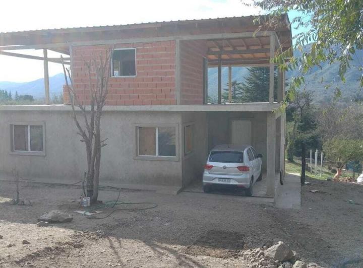 Casa · 140m² · 5 Ambientes