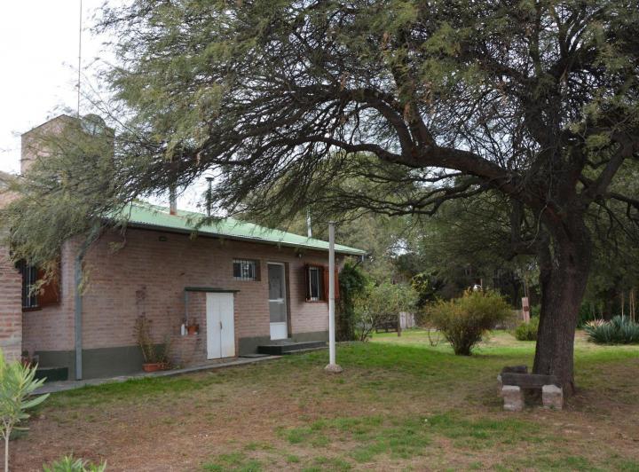 Casa · 255m² · 6 Ambientes · 2 Cocheras