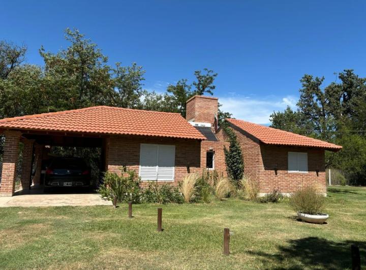 Casa · 60m² · 3 Ambientes · 2 Cocheras