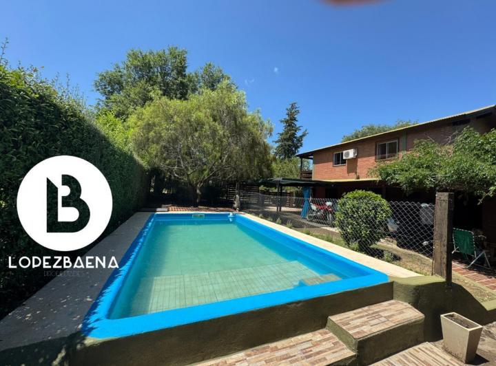 Casa · 190m² · 5 Ambientes · 2 Cocheras