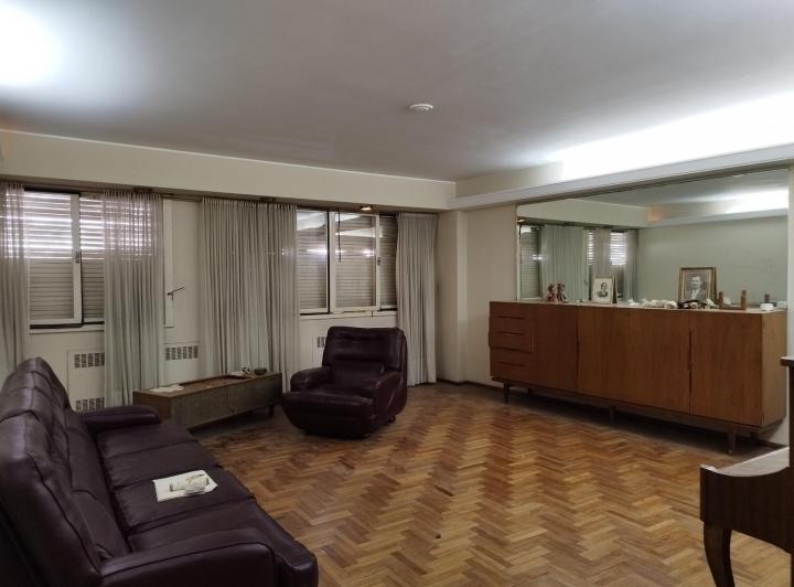 Departamento · 158m² · 7 Ambientes · 1 Cochera