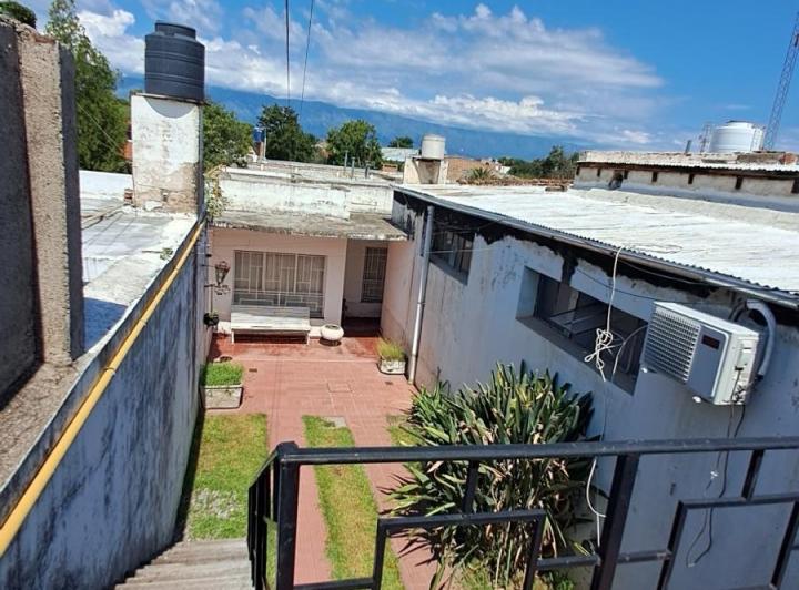 Casa · 433m² · 5 Ambientes · 2 Cocheras