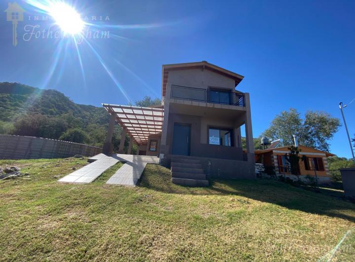 Casa · 120m² · 2 Dormitorios · 1 Cochera