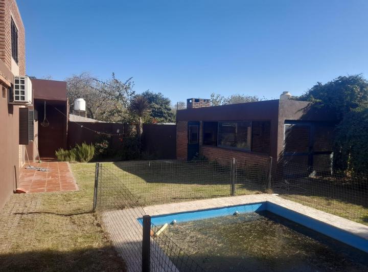 Casa · 110m² · 6 Ambientes · 1 Cochera