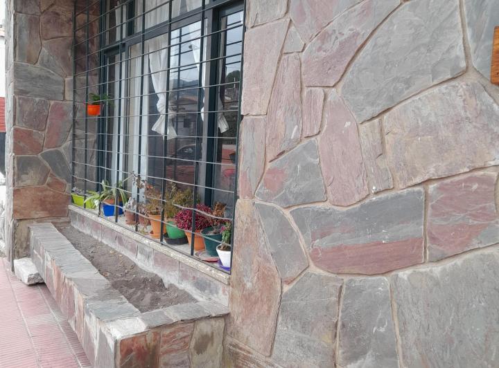 Casa · 217m² · 5 Ambientes · 1 Cochera