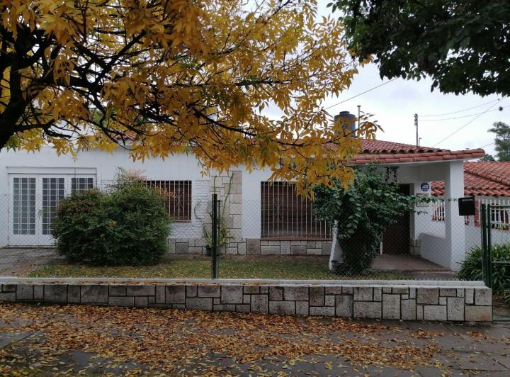 Casa · 170m² · 7 Ambientes · 1 Cochera