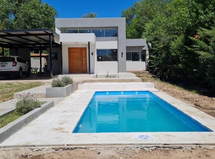 Casa · 180m² · 4 Ambientes