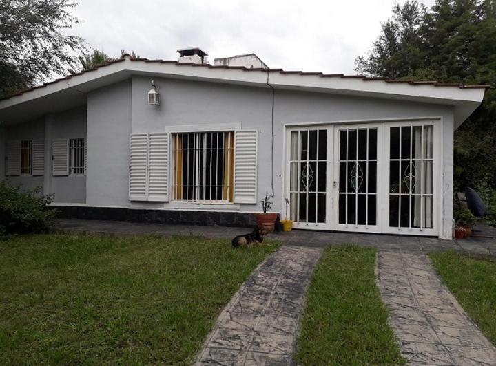 Casa · 150m² · 3 Ambientes · 2 Cocheras