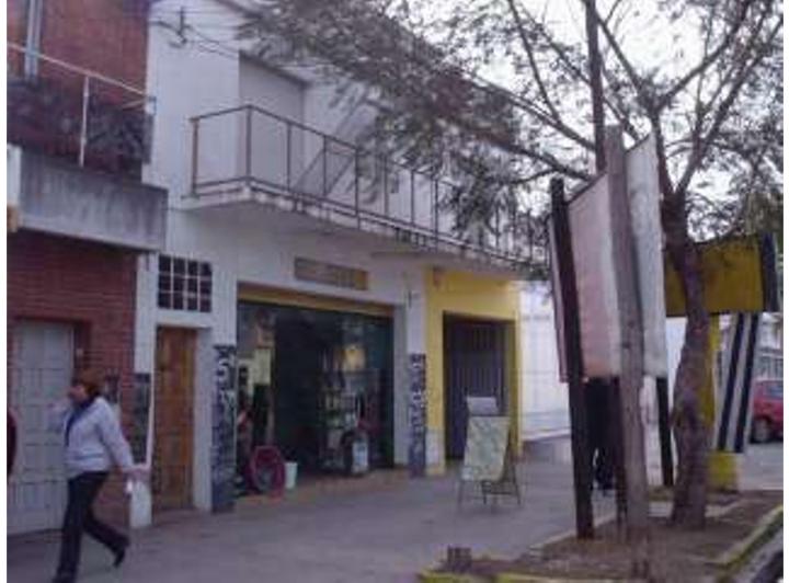 Casa · 490m² · 4 Ambientes · 1 Cochera