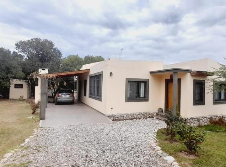 Casa · 128m² · 4 Ambientes · 1 Cochera