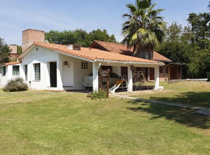 Casa · 220m² · 3 Ambientes · 1 Cochera