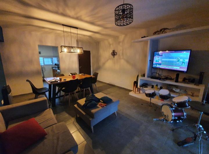 Casa · 100m² · 4 Ambientes · 1 Cochera