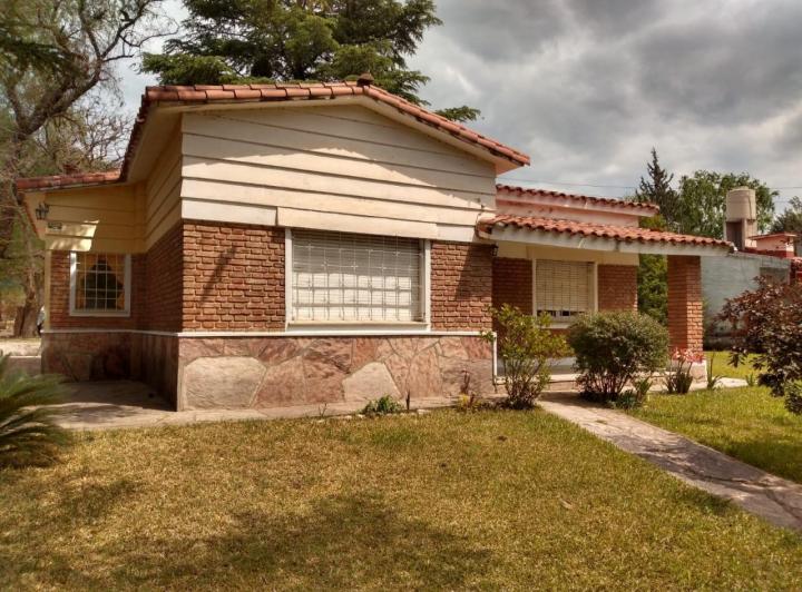 Casa · 125m² · 4 Ambientes · 1 Cochera