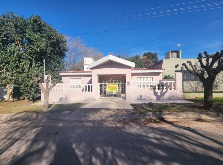 Casa · 120m² · 2 Ambientes · 1 Cochera