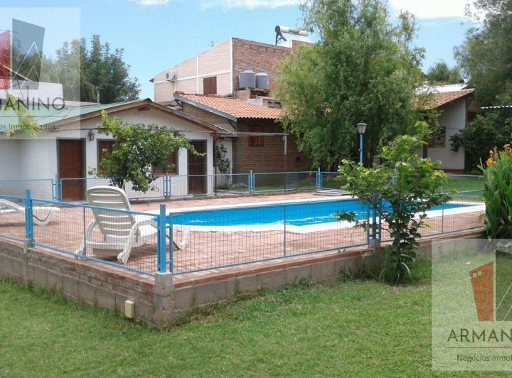 Casa · 360m² · 17 Ambientes · 5 Cocheras