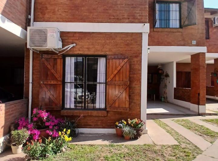Casa · 107m² · 3 Dormitorios · 1 Cochera