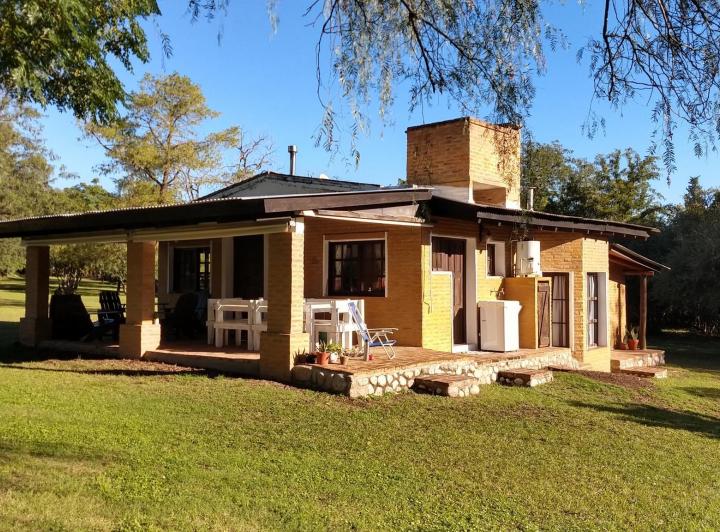 Casa · 150m² · 4 Ambientes · 2 Cocheras