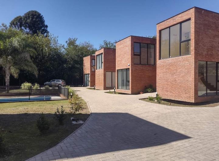 Casa · 75m² · 2 Dormitorios · 2 Cocheras