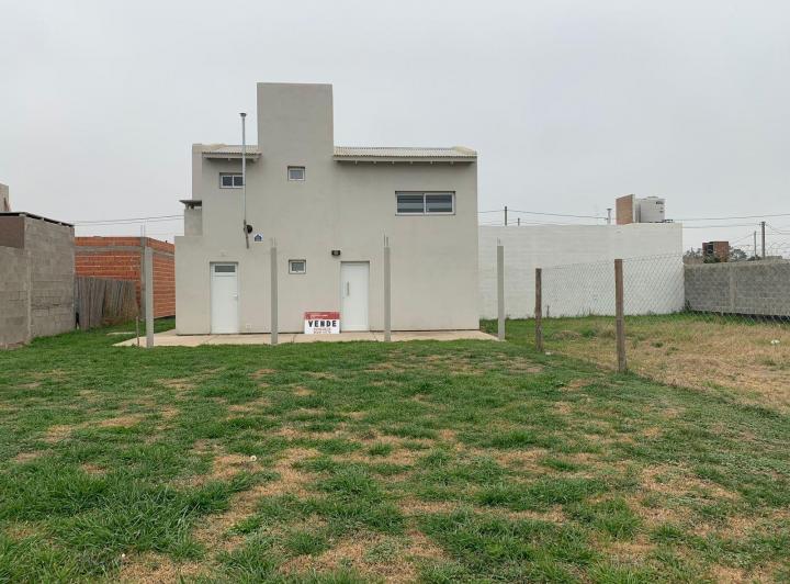 Casa · 110m² · 2 Ambientes · 1 Cochera