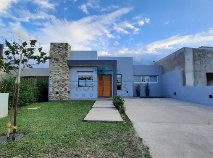 Casa · 160m² · 3 Ambientes