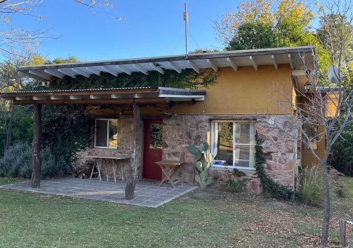 Casa · 80m² · 3 Ambientes · 1 Cochera
