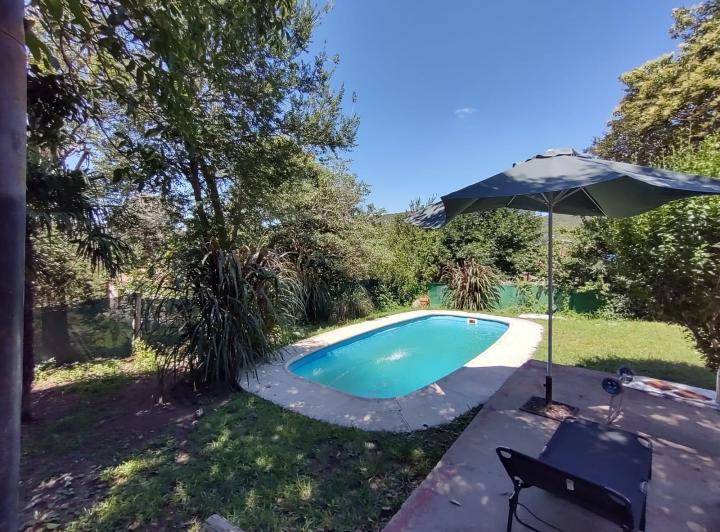 Casa · 194m² · 14 Ambientes · 2 Cocheras