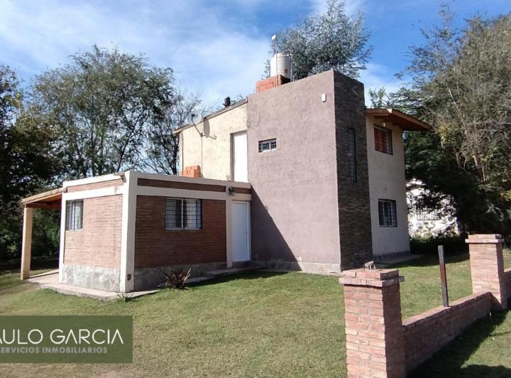 Casa · 98m² · 4 Ambientes · 1 Cochera