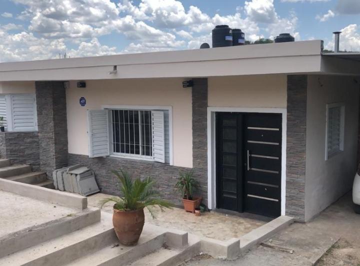 Casa · 236m² · 5 Dormitorios · 3 Cocheras