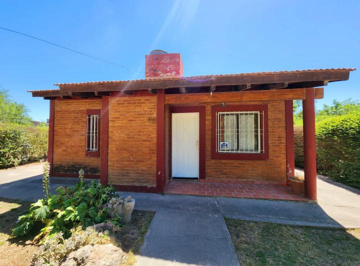 Casa · 90m² · 3 Ambientes · 2 Cocheras