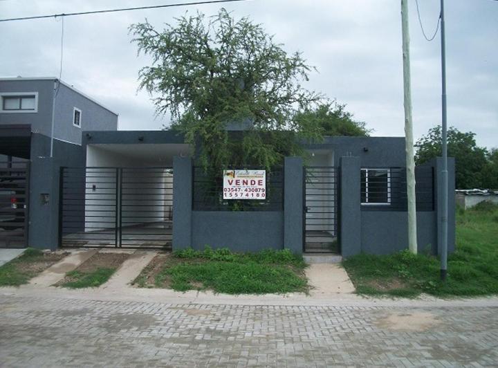 Casa · 105m² · 3 Ambientes · 2 Cocheras