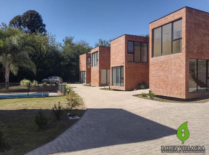 Casa · 78m² · 2 Dormitorios · 1 Cochera