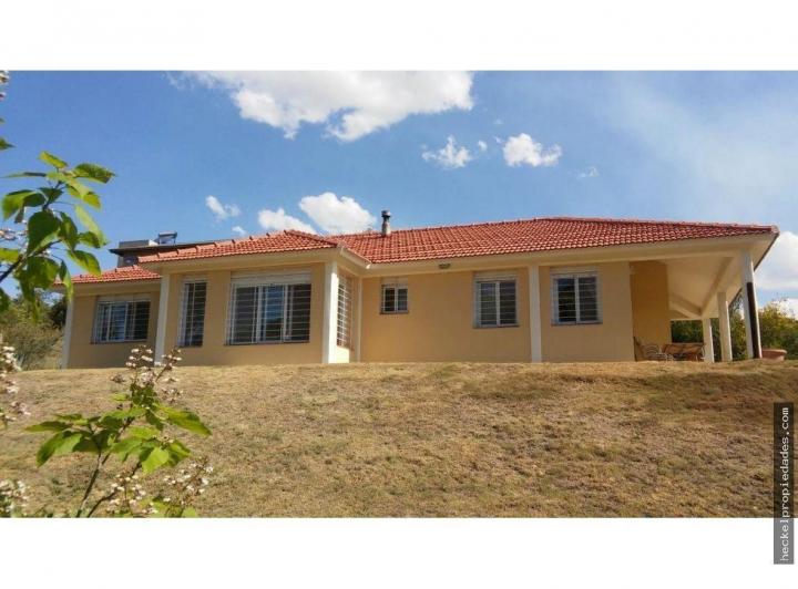 Casa · 160m² · 3 Ambientes