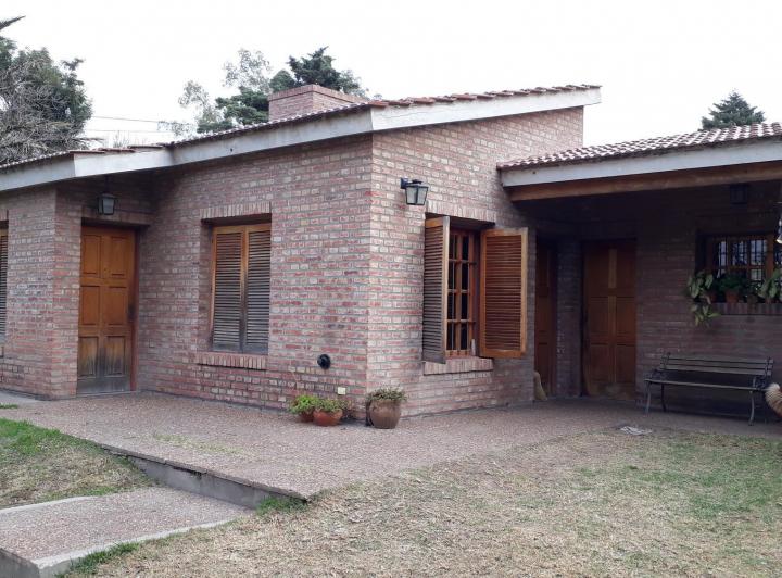 Casa · 185m² · 4 Dormitorios · 3 Cocheras