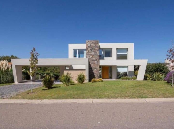 Casa · 369m² · 6 Ambientes