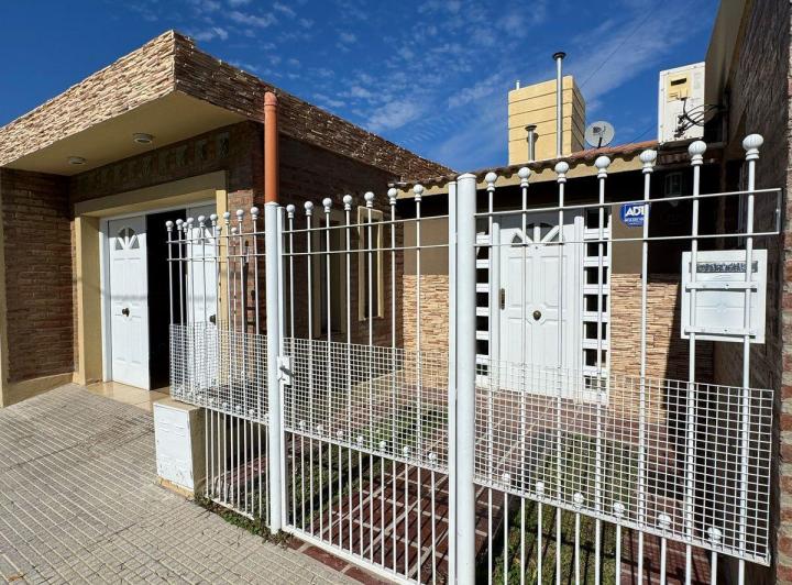 Casa · 168m² · 7 Ambientes · 1 Cochera